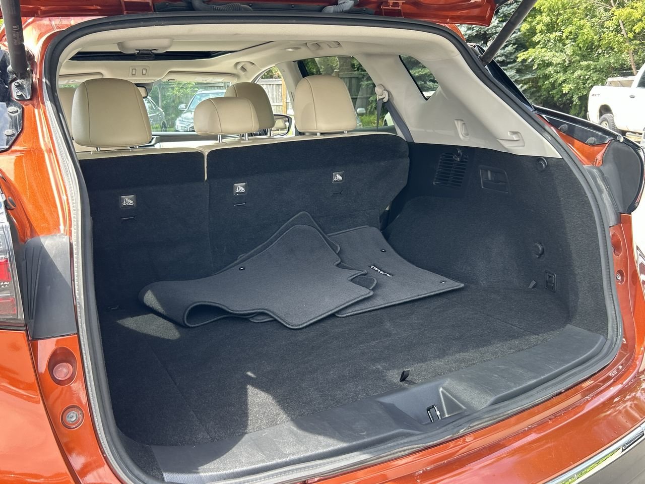 Used 2020 ORANGE Nissan Platinum image 32