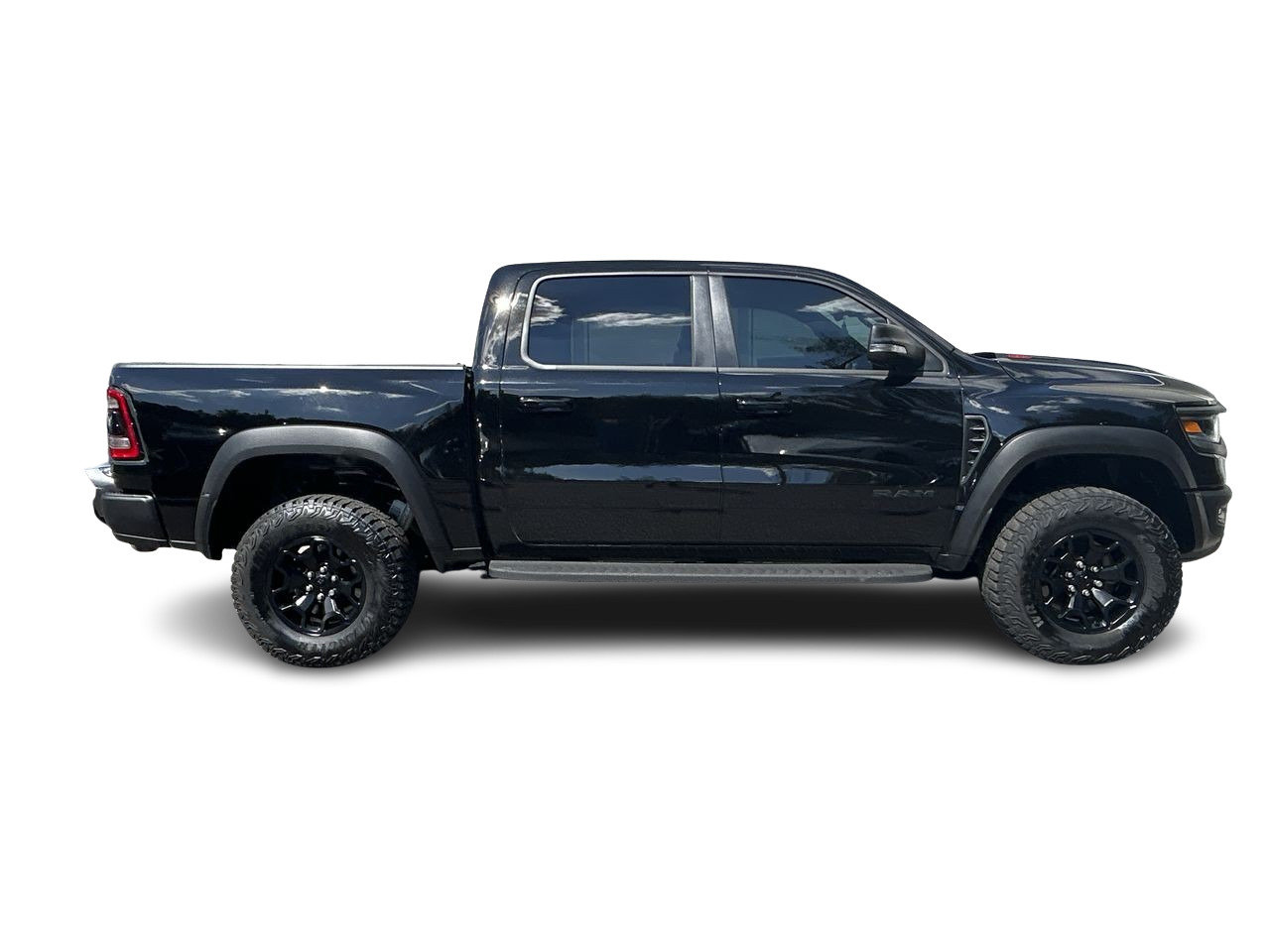 Used 2022 Granite Crystal (MET) / Diamond Black Crystal P.C. Ram Crew Cab image 13