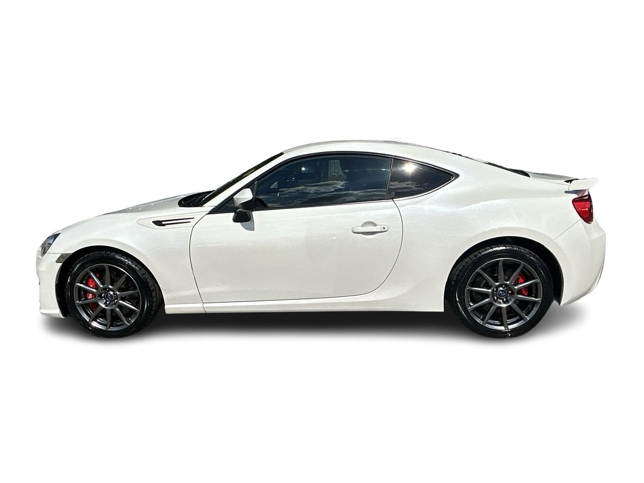Used 2018 Crystal White Pearl Subaru Sport-Tech RS image 5