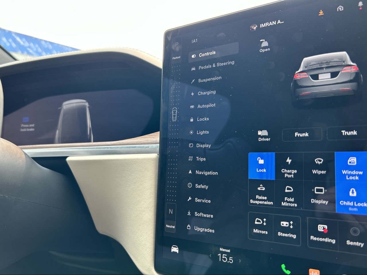 Used 2022 Black Tesla  image 28