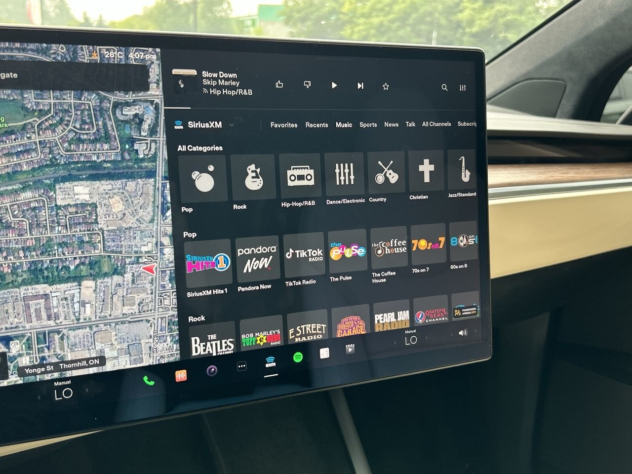 Used 2022 Black Tesla  image 24