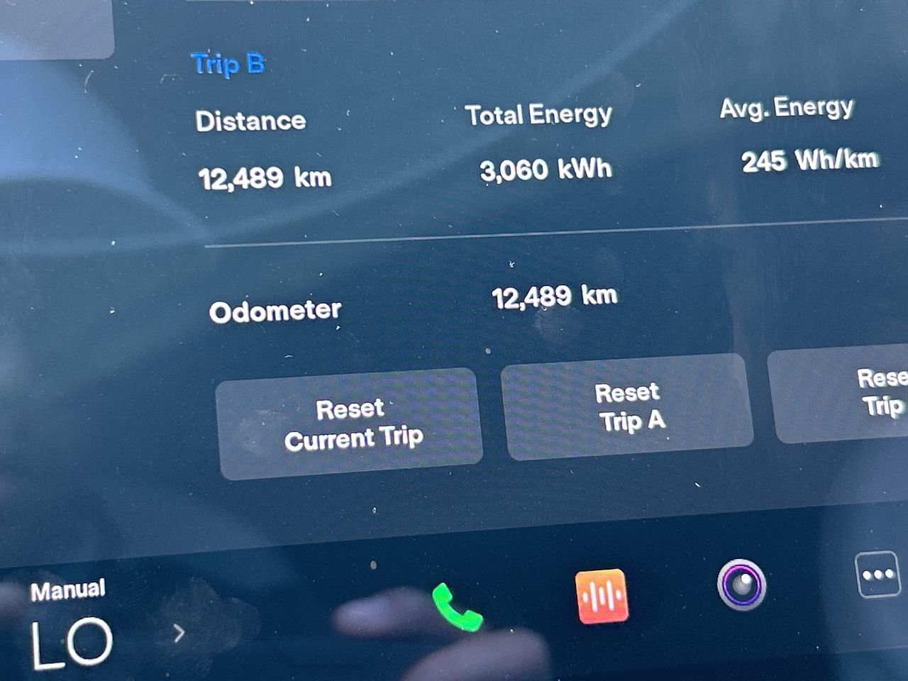 Used 2022 Black Tesla  image 23