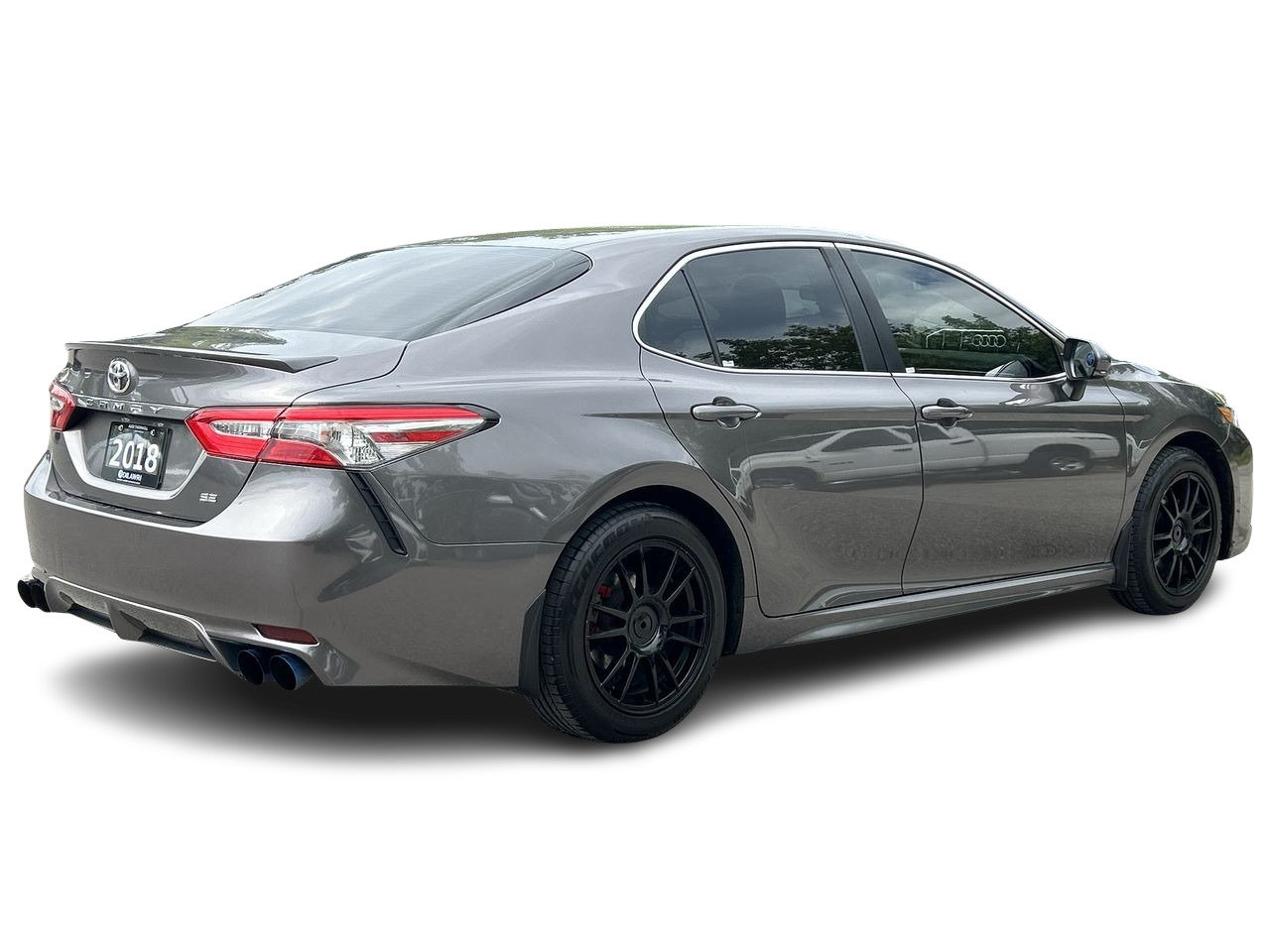 Used 2018 Pre-Dawn Grey Mica Toyota SE image 11