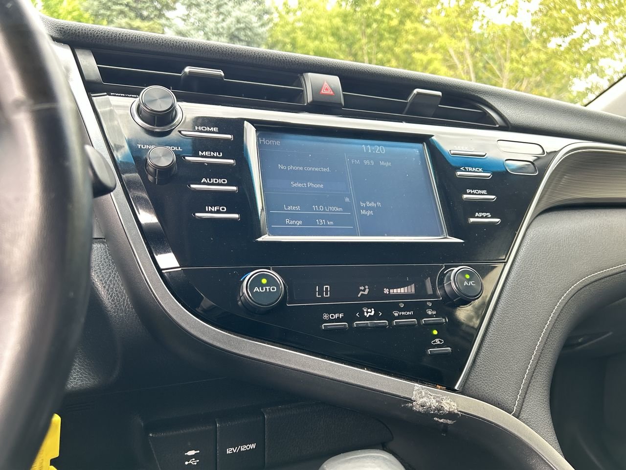 Used 2018 Pre-Dawn Grey Mica Toyota SE image 29