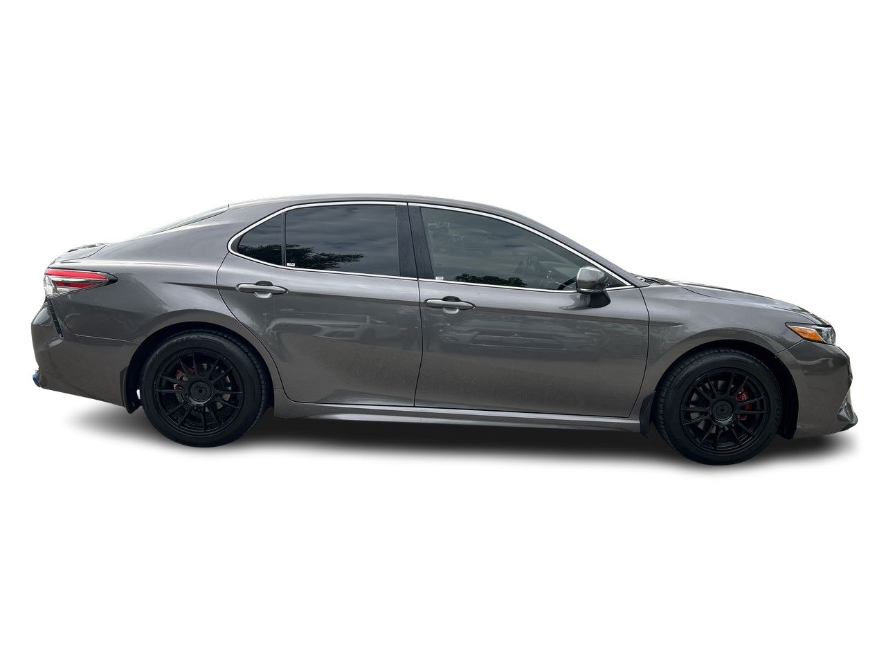 Used 2018 Pre-Dawn Grey Mica Toyota SE image 12