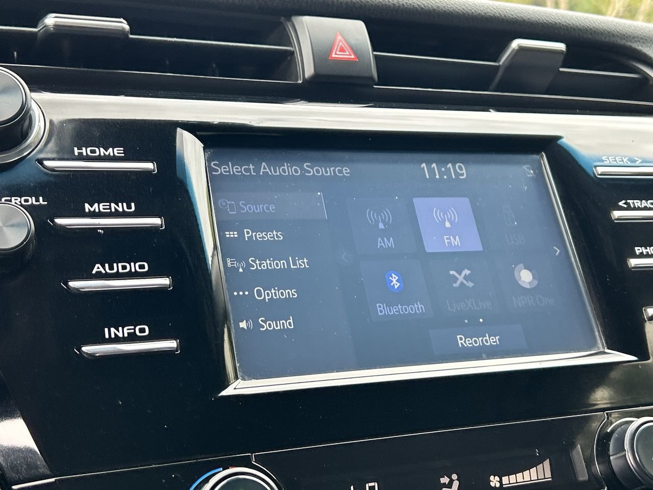 Used 2018 Pre-Dawn Grey Mica Toyota SE image 24