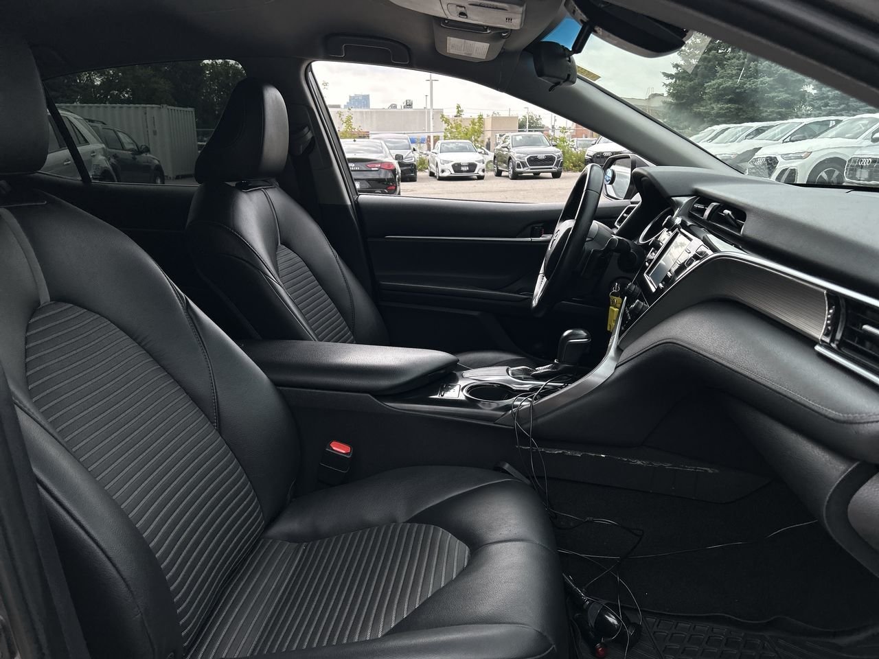Used 2018 Pre-Dawn Grey Mica Toyota SE image 33