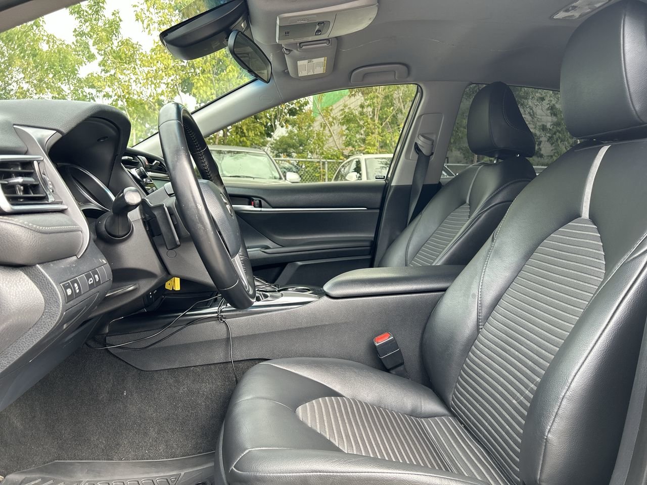 Used 2018 Pre-Dawn Grey Mica Toyota SE image 19