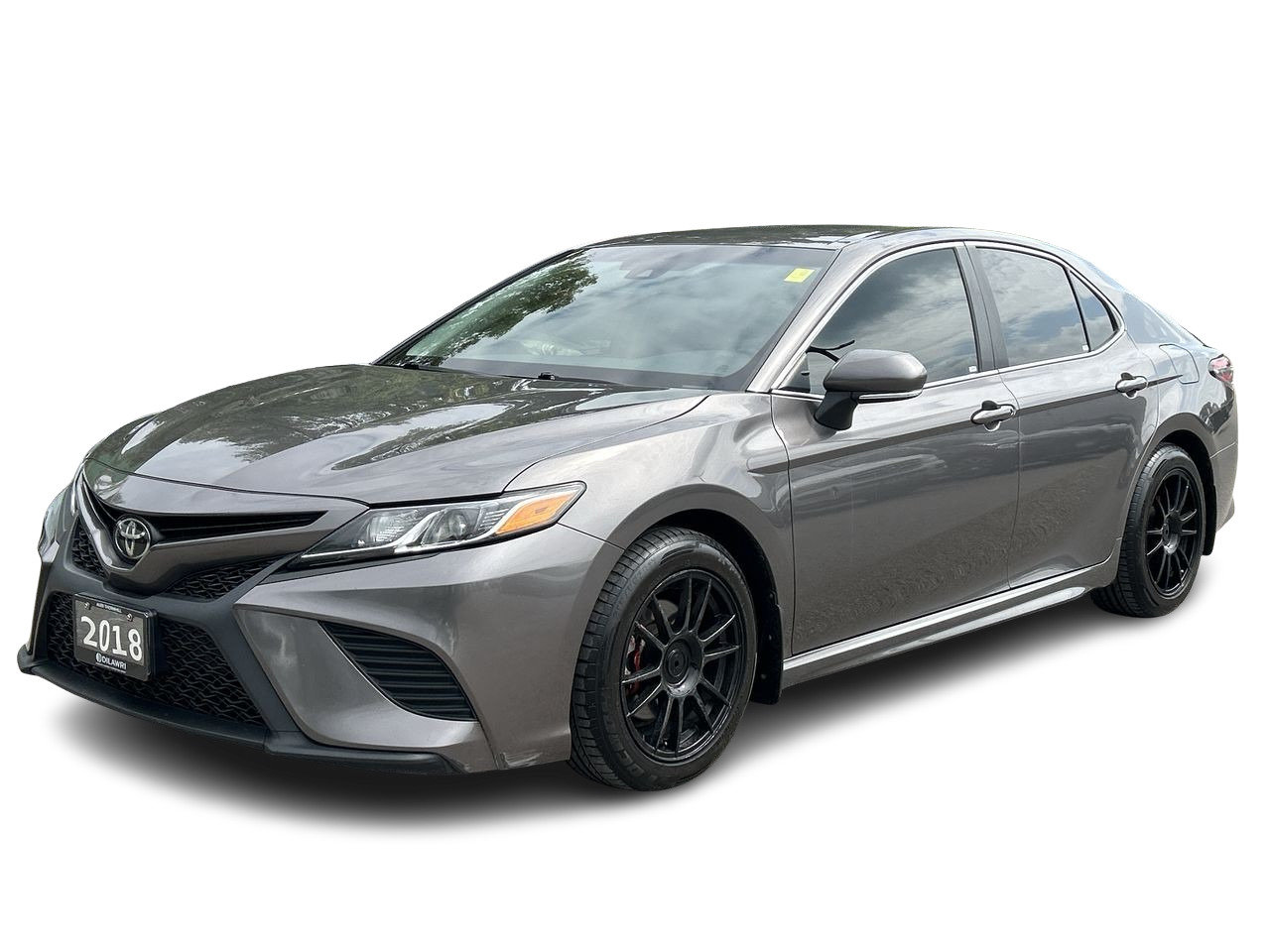 Used 2018 Pre-Dawn Grey Mica Toyota SE image 2