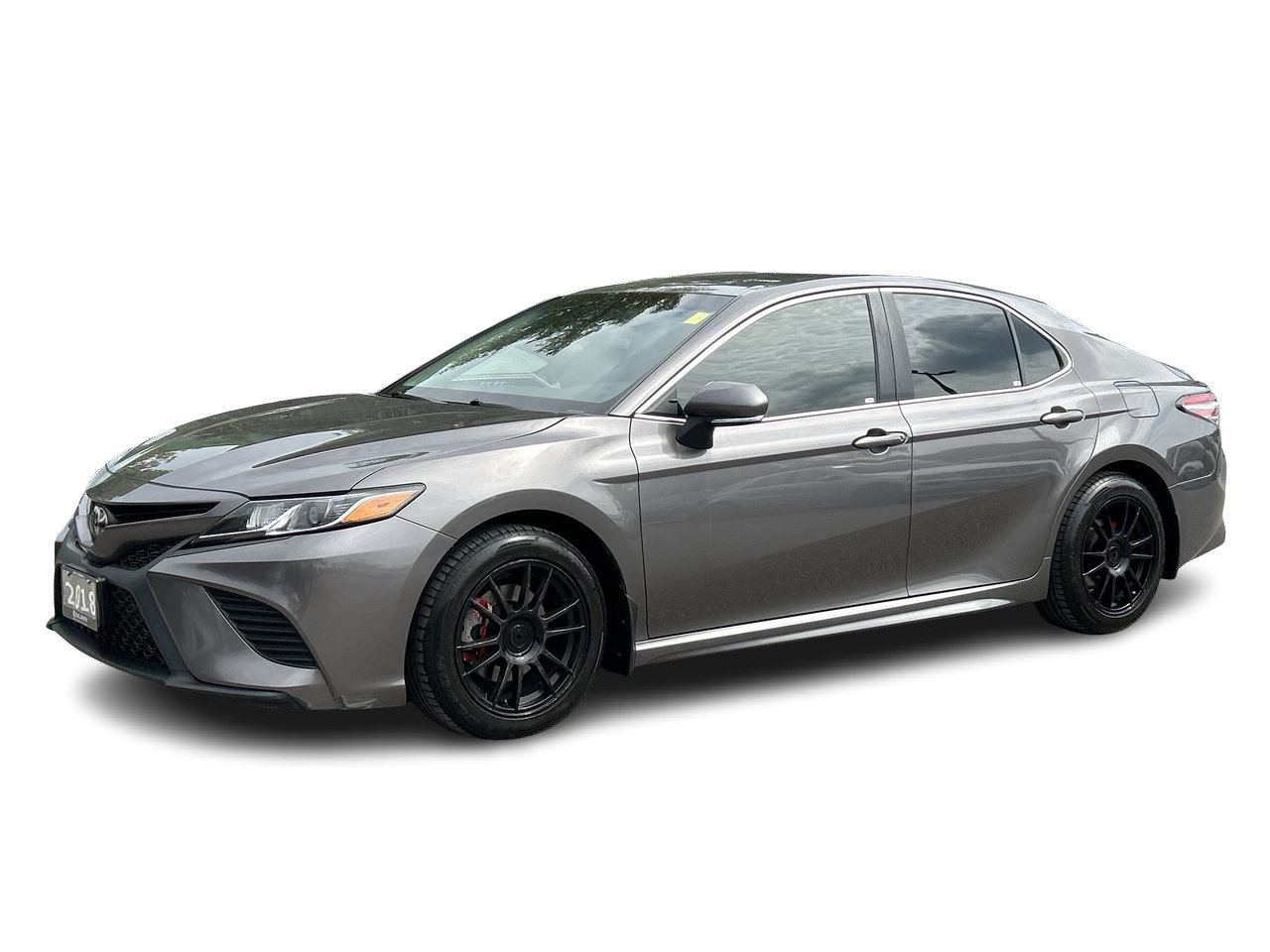 Used 2018 Pre-Dawn Grey Mica Toyota SE image 3