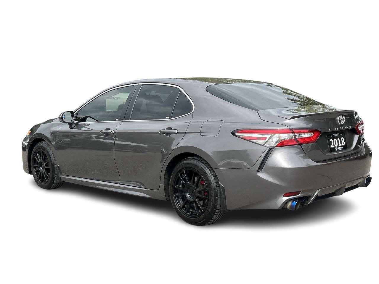 Used 2018 Pre-Dawn Grey Mica Toyota SE image 5