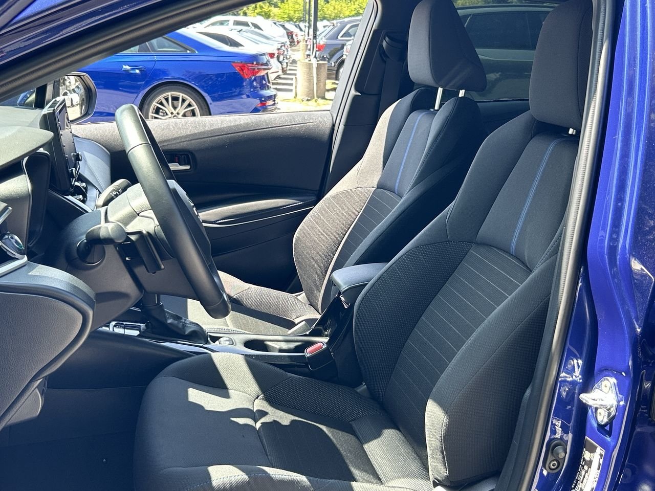 Used 2022 Blue Crush Metallic Toyota SE image 19