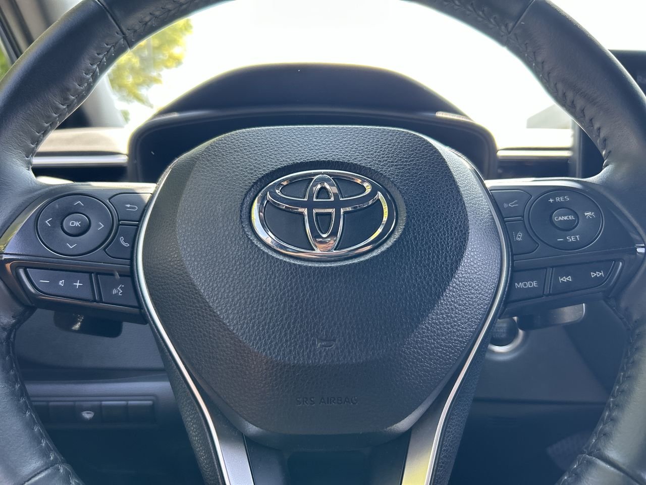 Used 2022 Blue Crush Metallic Toyota SE image 22