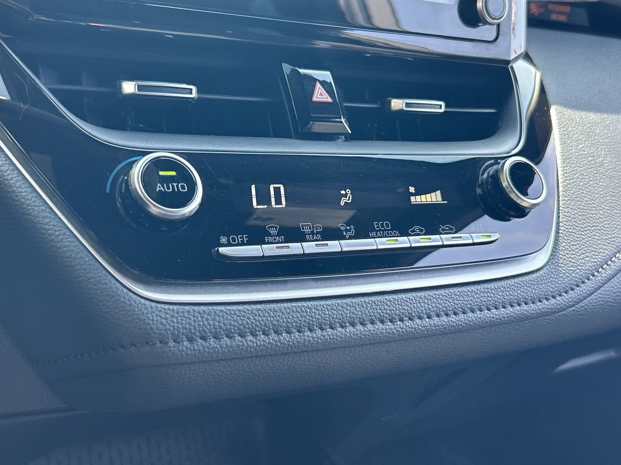 Used 2022 Blue Crush Metallic Toyota SE image 26