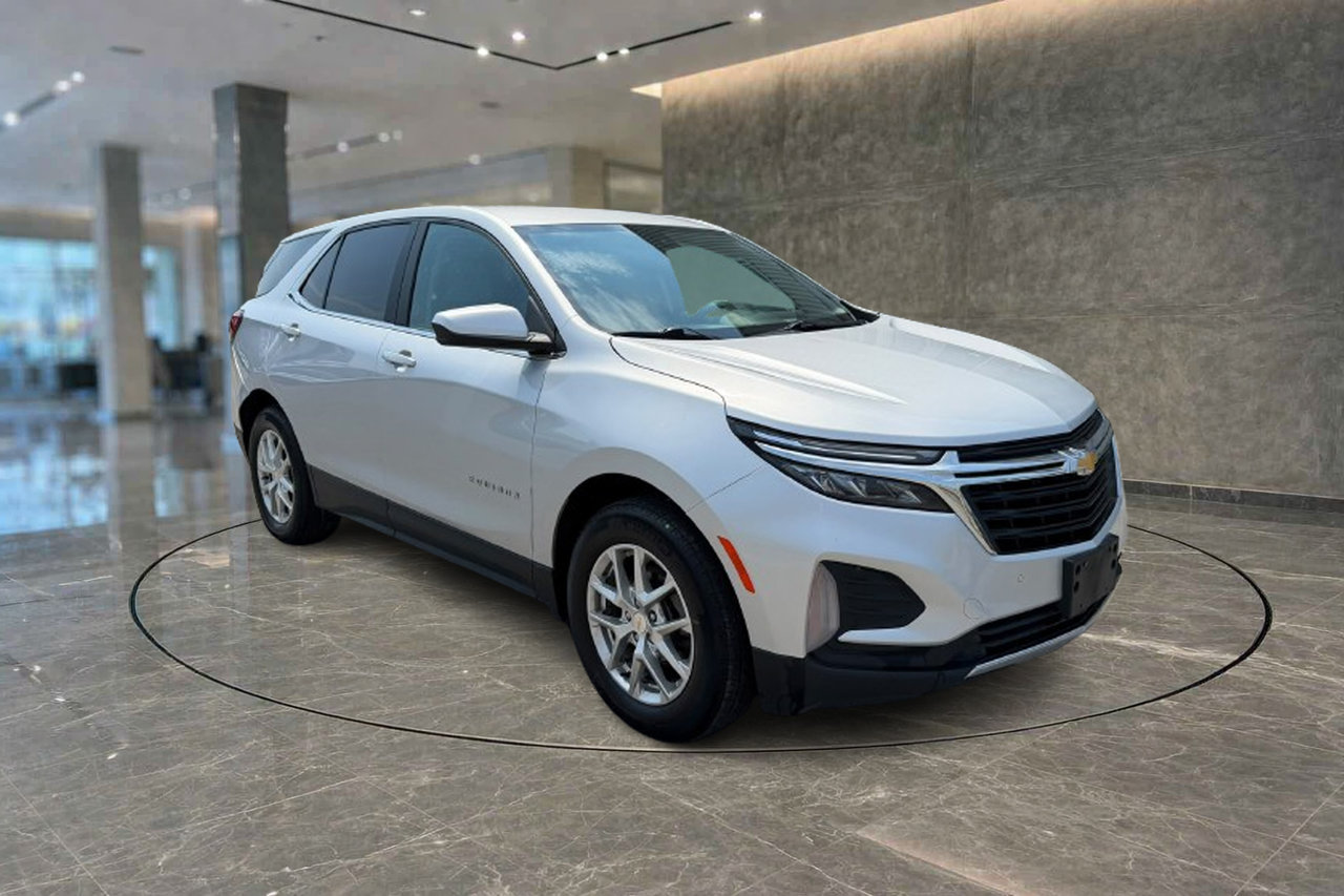 2022 Chevrolet Equinox LT FWD with 1LT