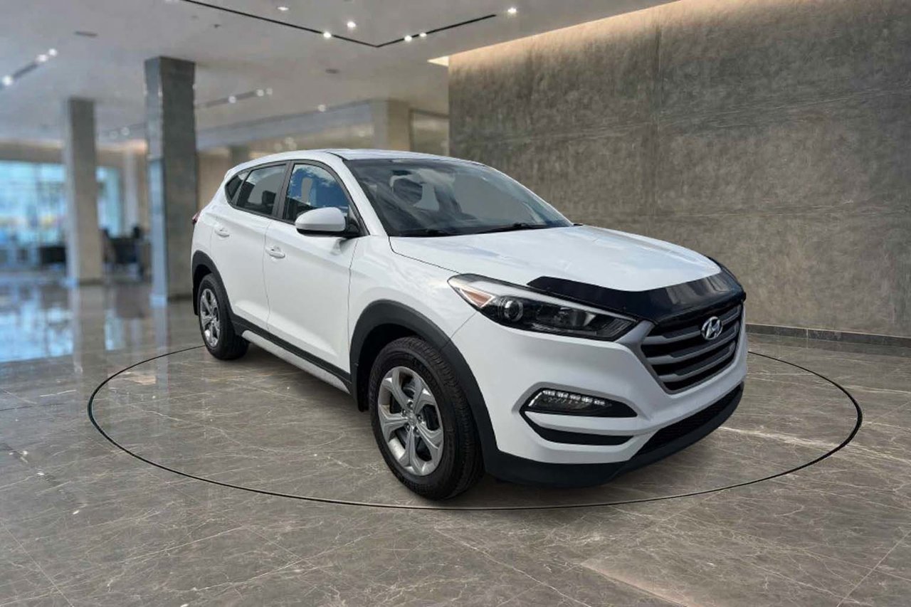 White 2017 Hyundai Tucson SUV / Crossover All-Wheel Drive Automatic