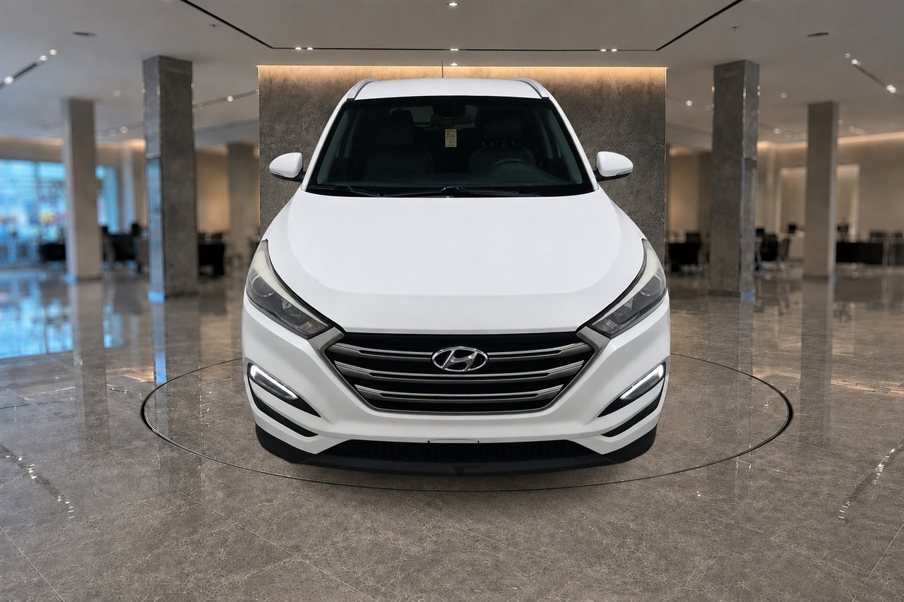 White 2017 Hyundai Tucson SUV / Crossover Automatic