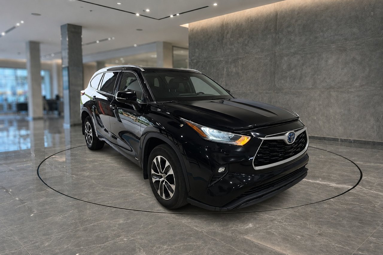 Black 2021 Toyota Highlander Hybrid SUV / Crossover All-Wheel Drive Automatic