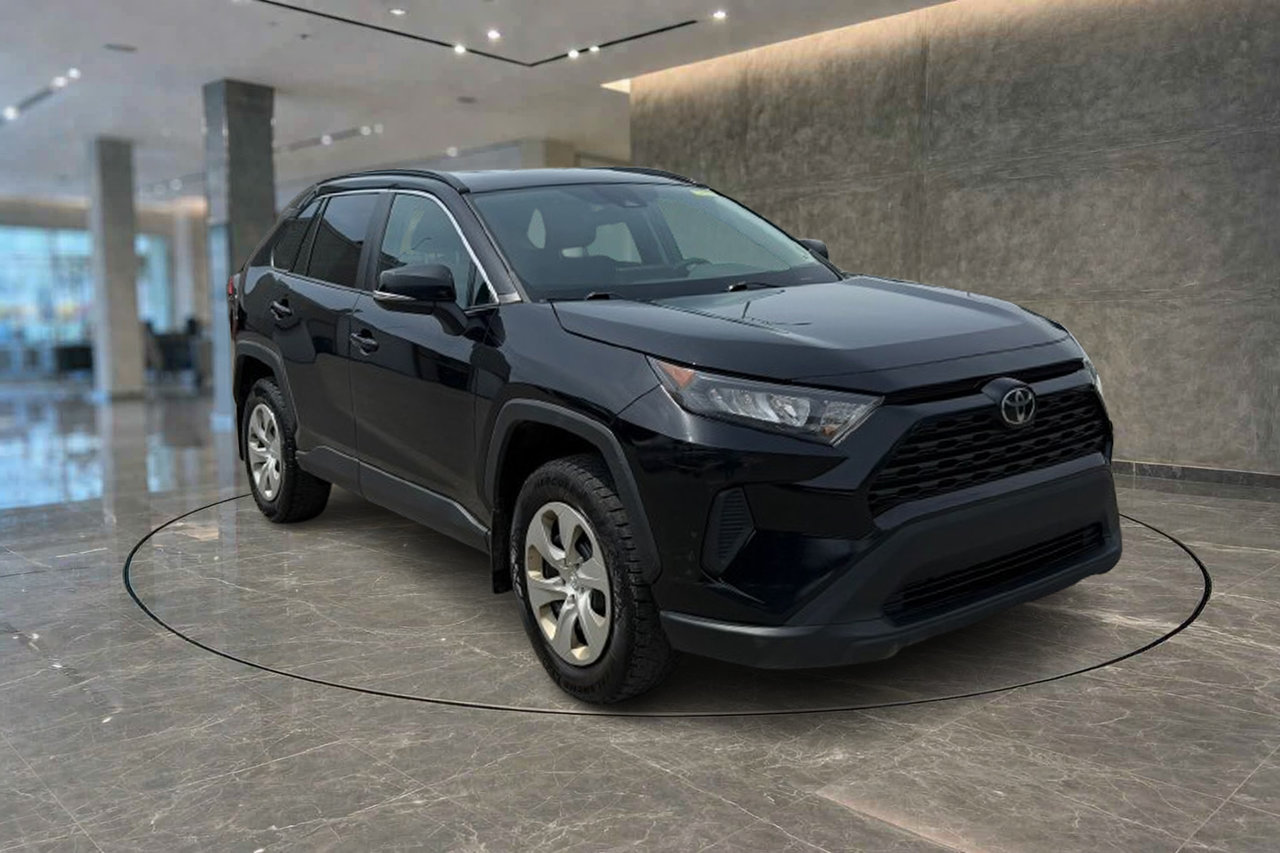 2021 Toyota RAV4 LE AWD