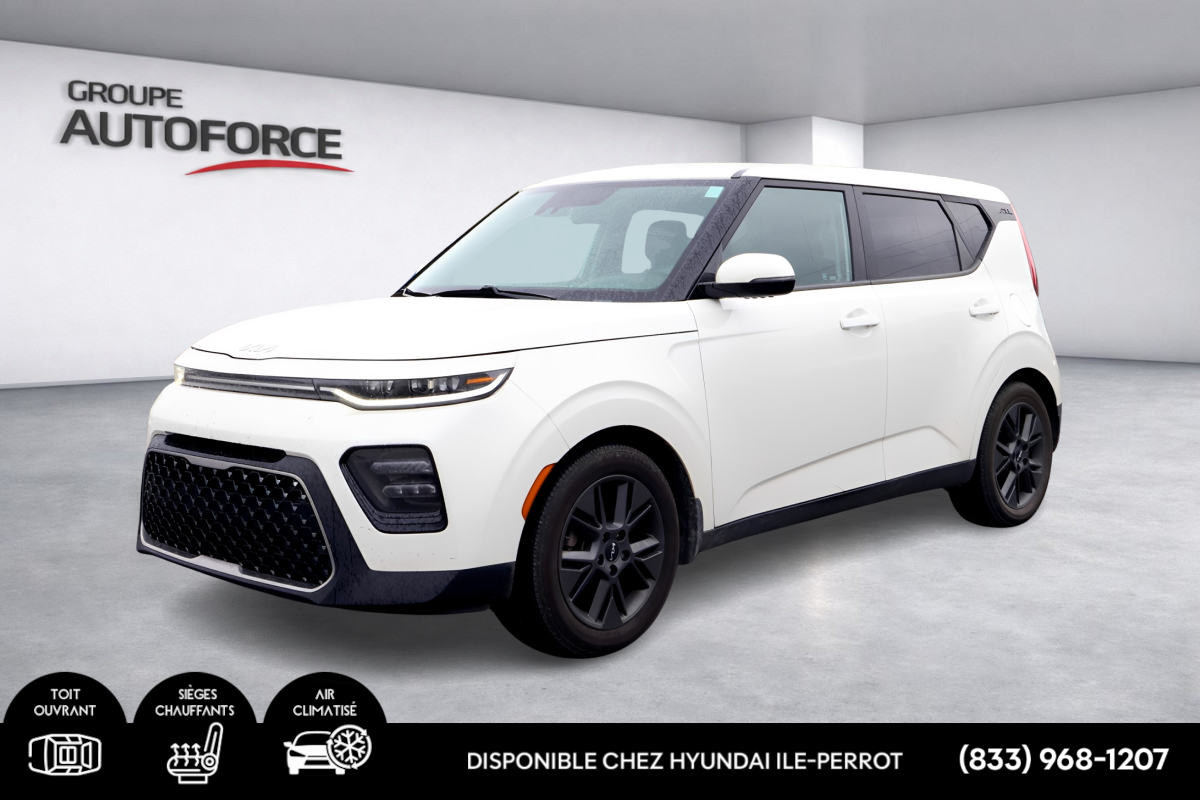 Snow White Pearl 2022 Kia Soul SUV / Crossover  Automatic
