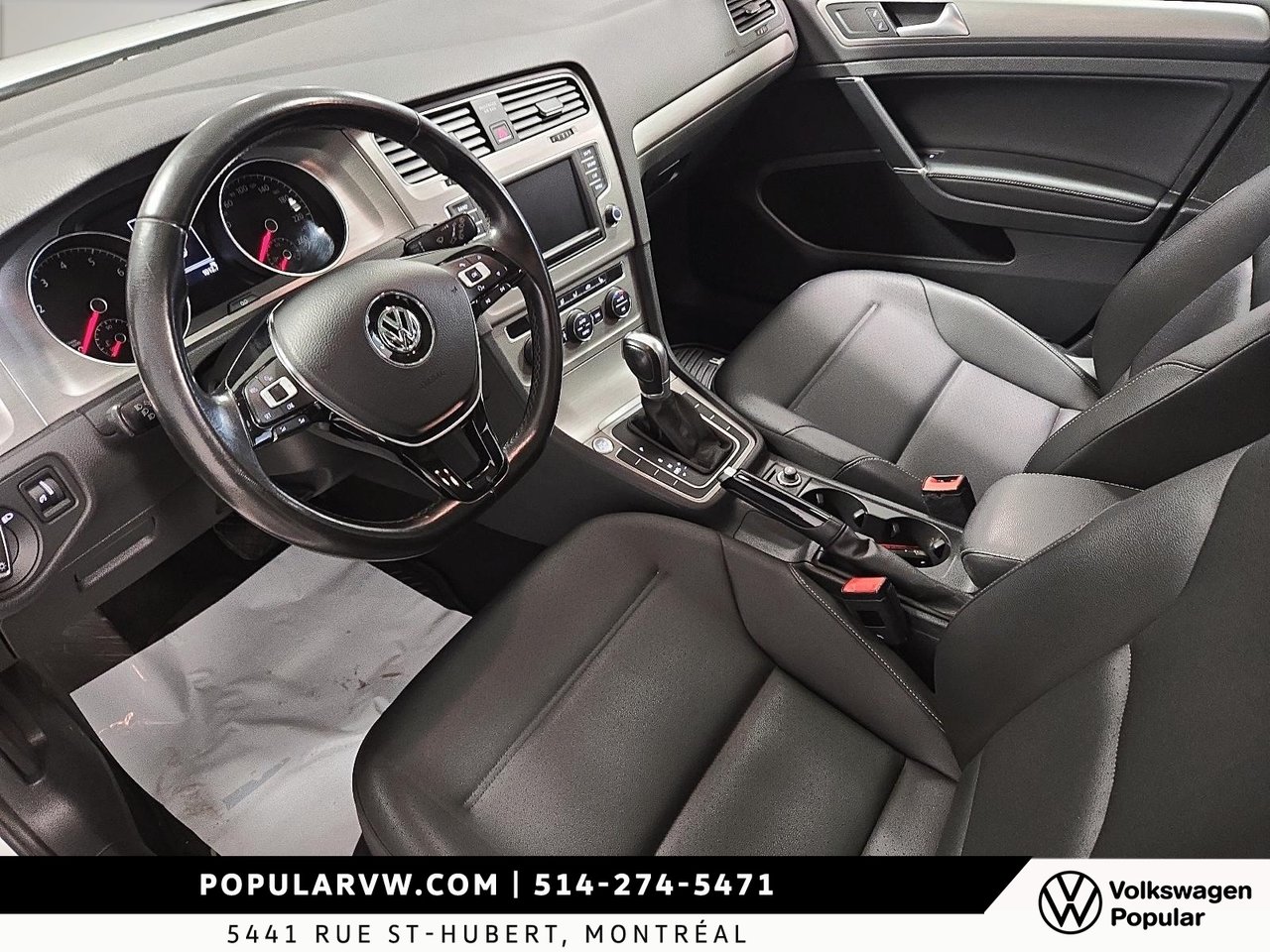 2017 Volkswagen Golf Comfortline Low Kilometer & Sunroof!