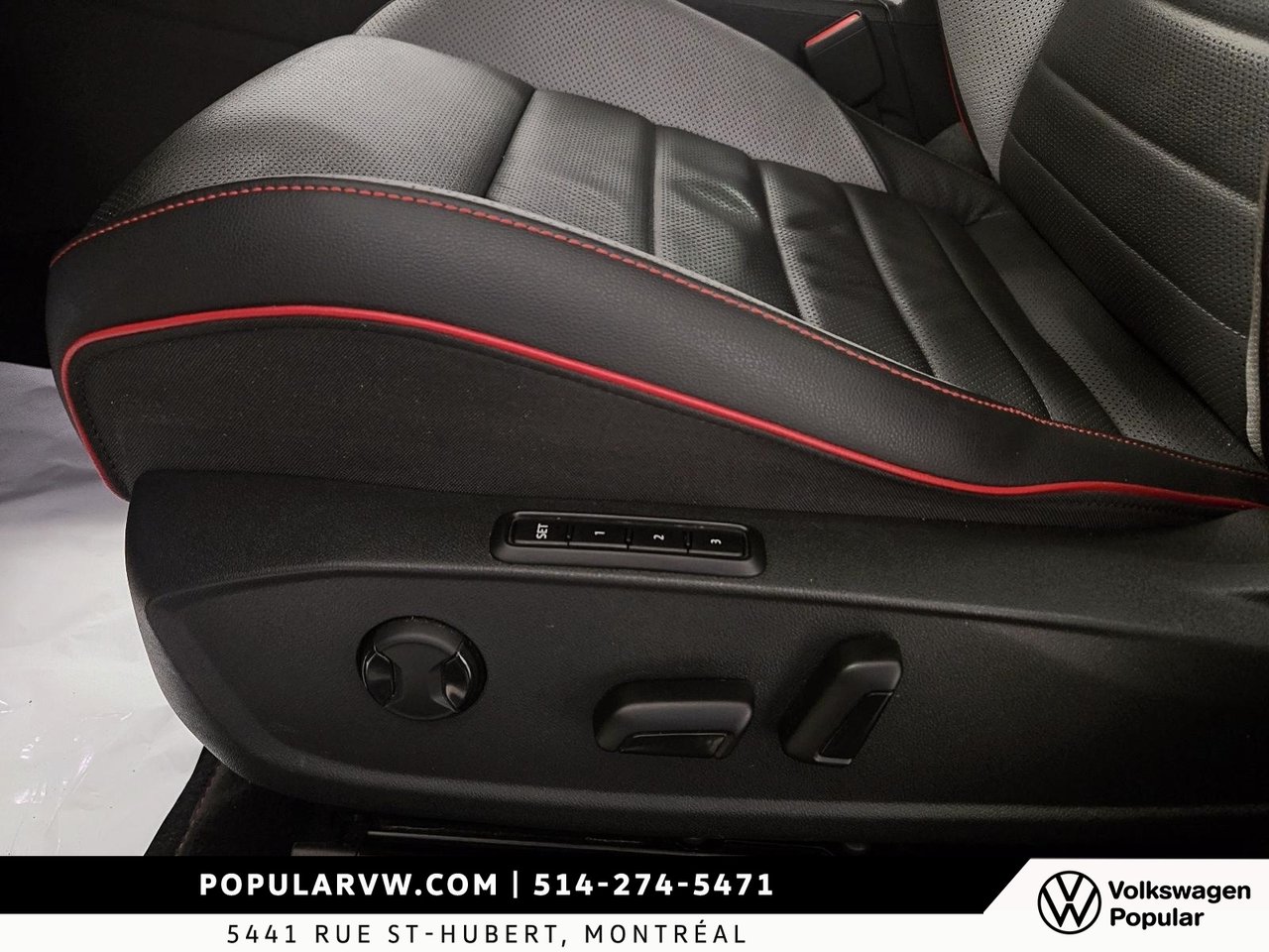 Volkswagen GTI Performance 2023 Toit Ouvrant & Système Audio Harman Kardon®!