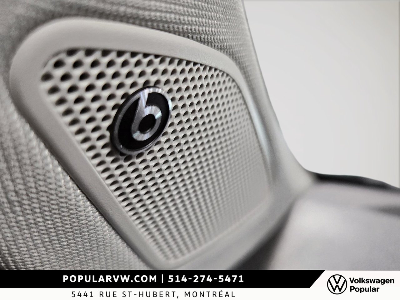 2022 Volkswagen Taos Highline Low Kilometer + Remote Starter!
