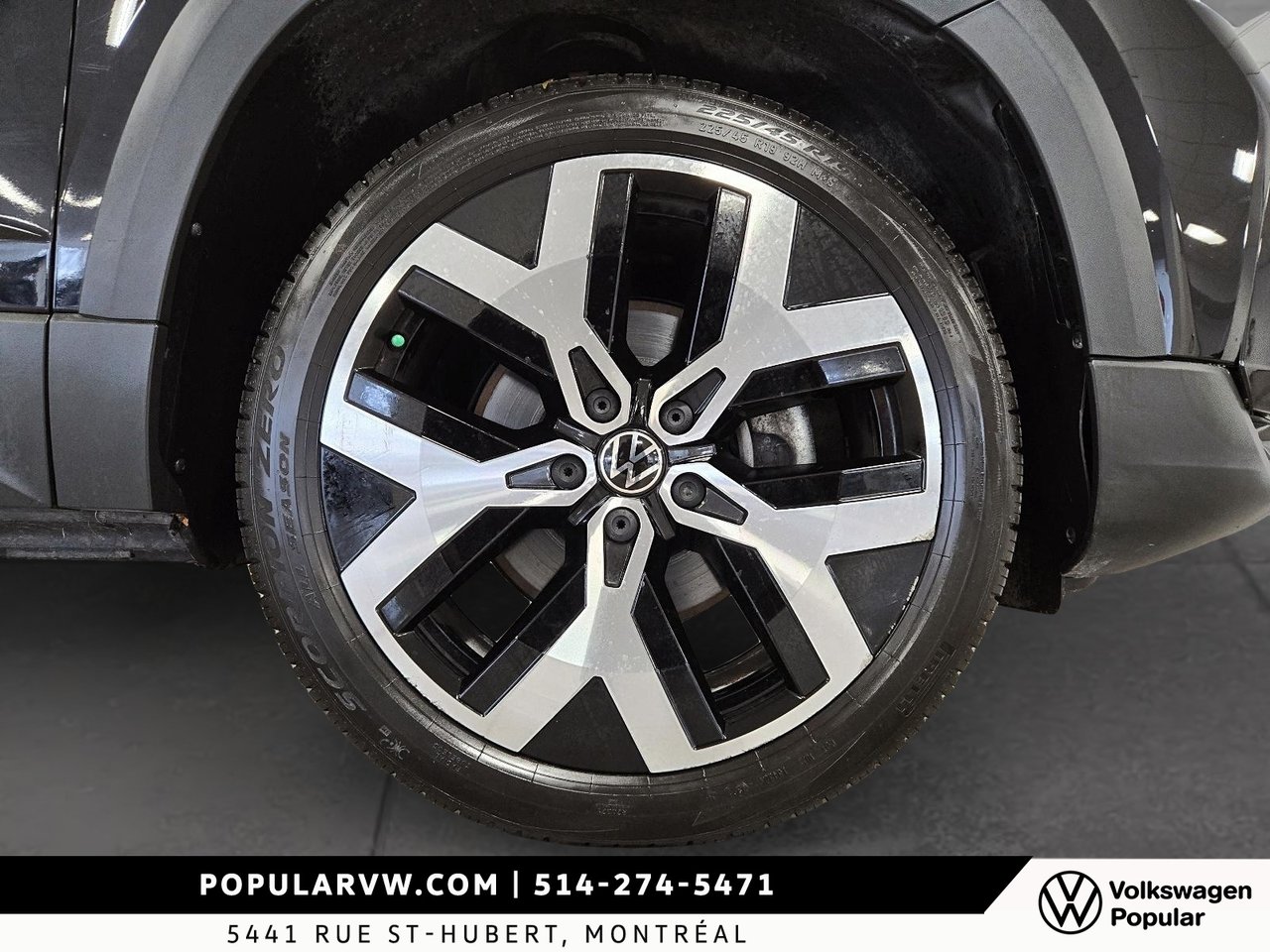 2022 Volkswagen Taos Highline Low Kilometer + Remote Starter!