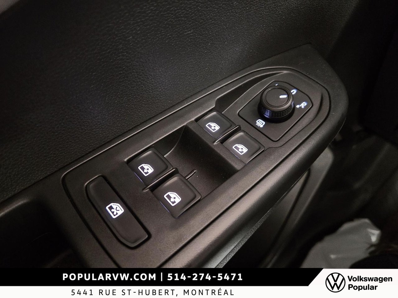2023 Volkswagen Taos Comfortline 4Motion Low Kilometer + Panoramic Sunroof