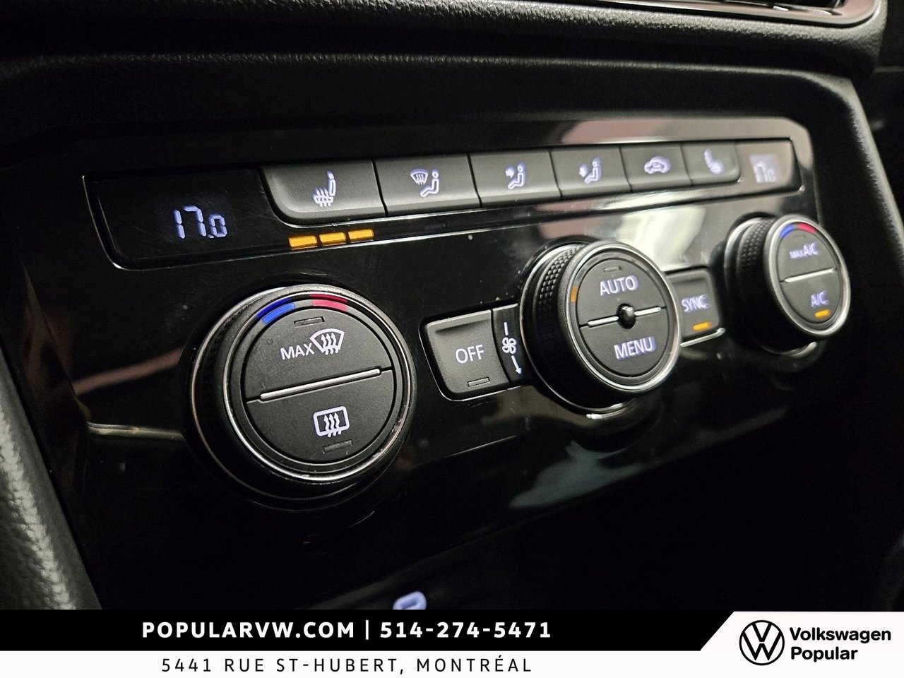2023 Volkswagen Taos Comfortline 4Motion Low Kilometer + Panoramic Sunroof