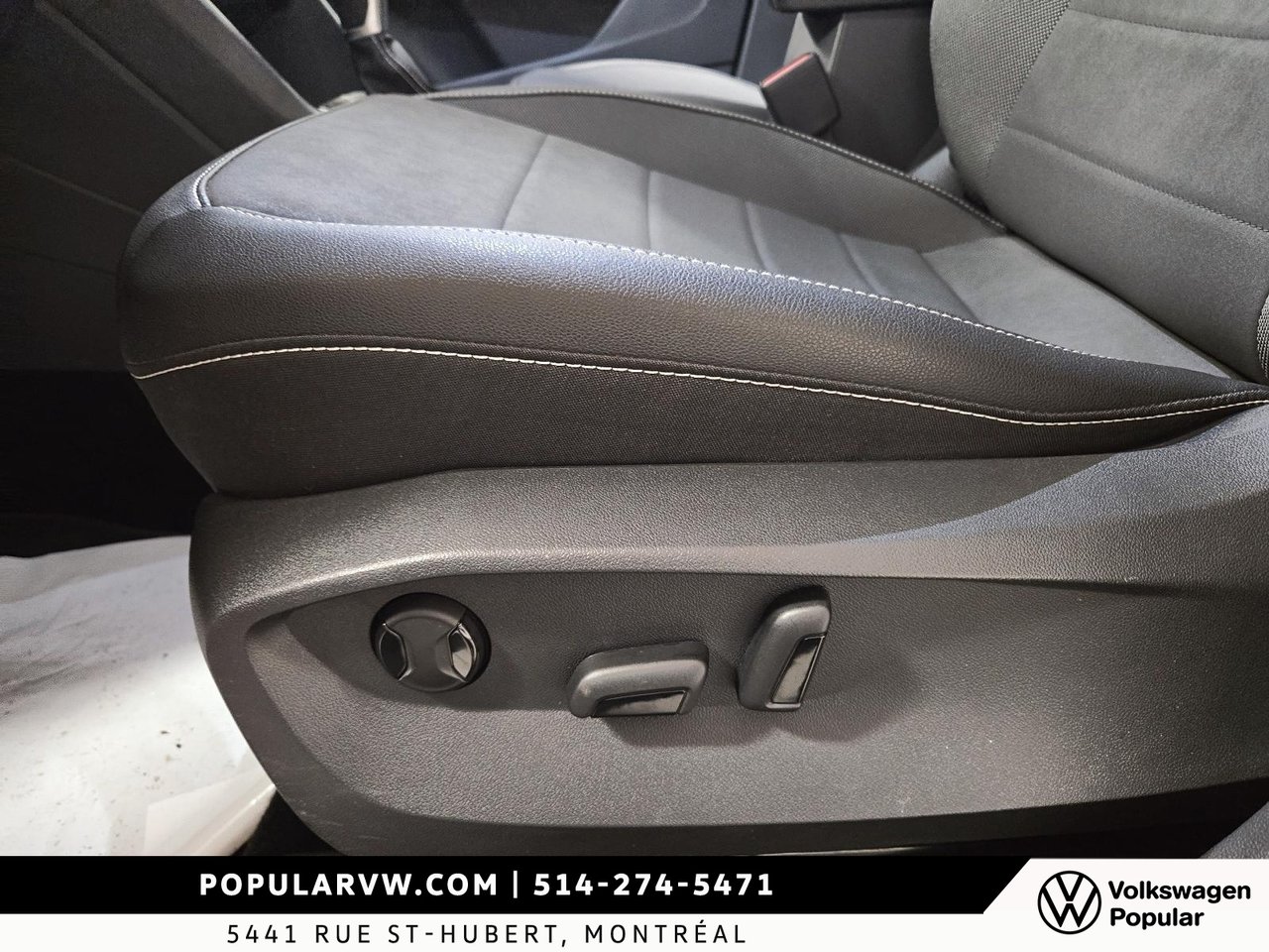 2023 Volkswagen Taos Comfortline 4Motion Low Kilometer + Panoramic Sunroof