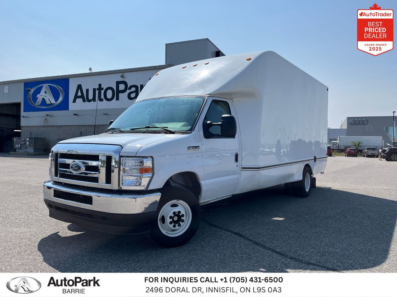 Oxford White 2024 Ford E-Series Chassis Pickup Truck Rear-Wheel Drive Automatic