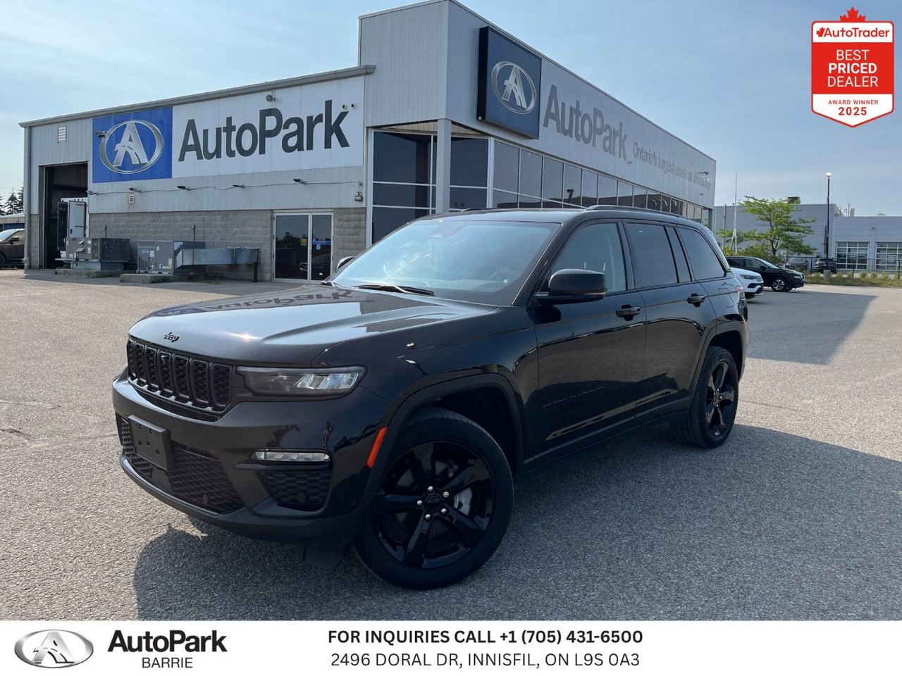 Diamond Black Crystal Pearl 2023 Jeep Grand Cherokee SUV / Crossover Four-Wheel Drive Automatic