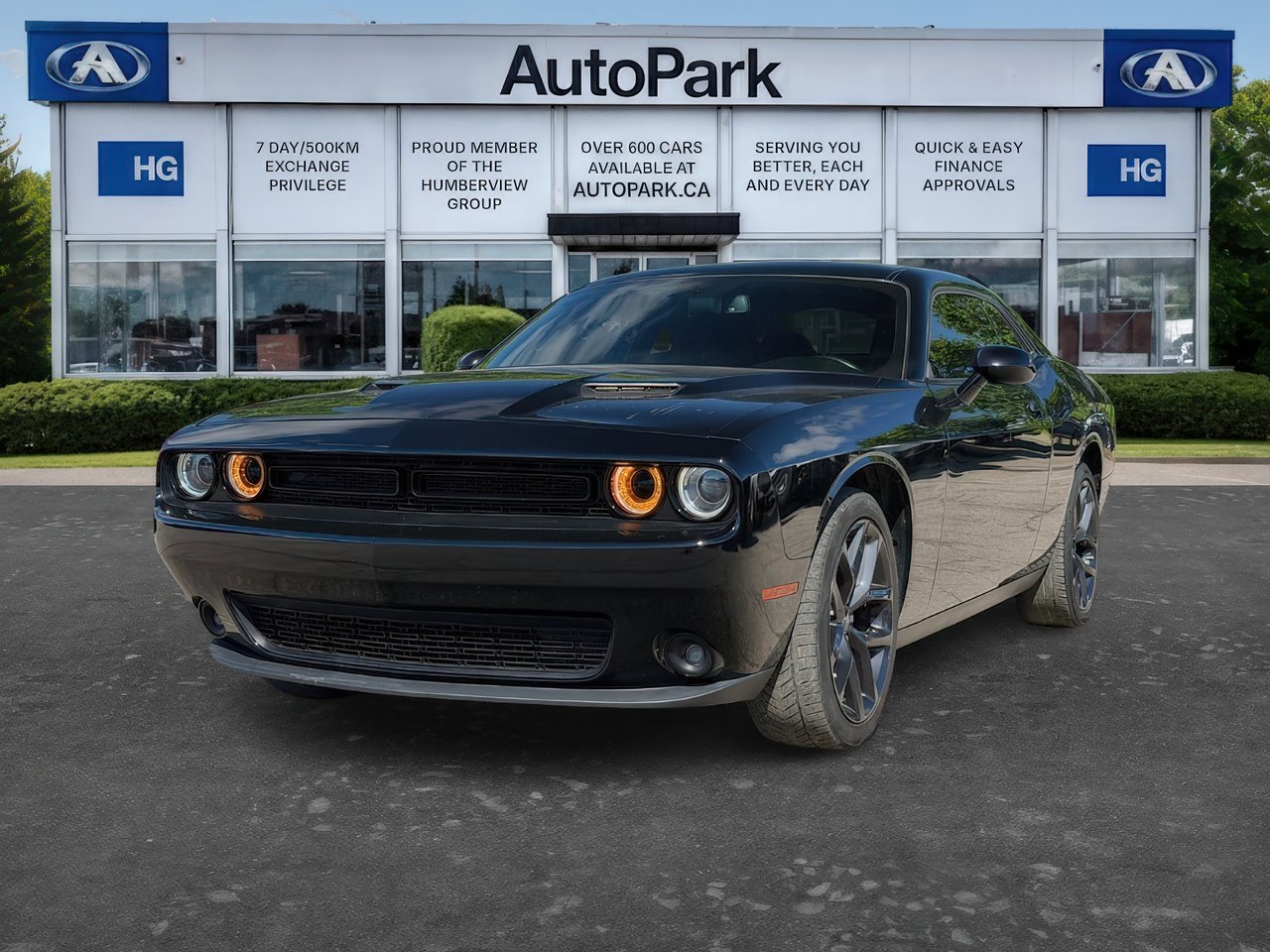 Pitch Black Clearcoat 2023 Dodge Challenger SXT RWD Coupe Rear-Wheel Drive Automatic