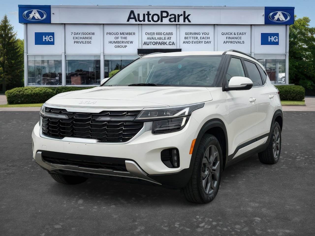 White 2025 Kia Seltos SUV / Crossover All-Wheel Drive Continuously Variable Transmission