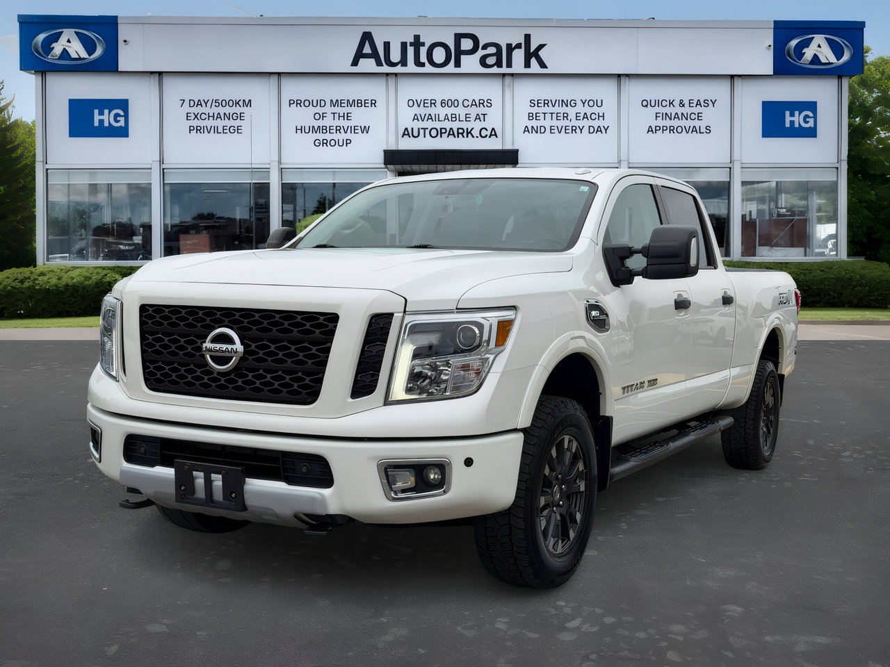 White 2018 Nissan Titan Pickup Truck Four-Wheel Drive Automatic