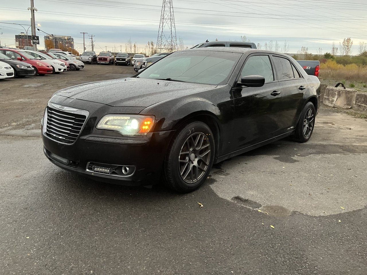 2014 Chrysler 300 Sedan Rear-Wheel Drive Automatic