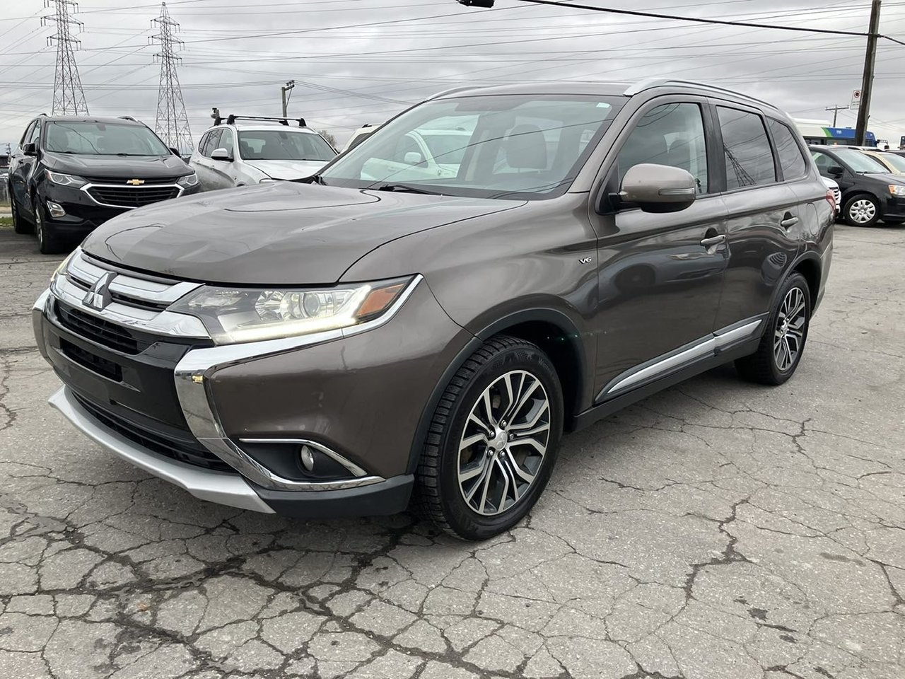  2017 Mitsubishi Outlander SUV / Crossover All-Wheel Drive Automatic