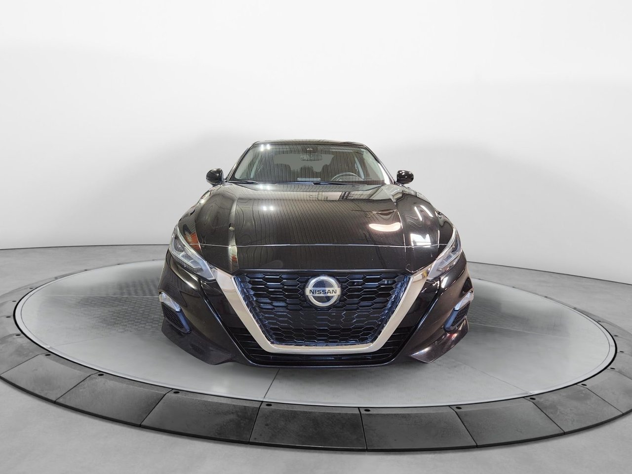 Nissan Altima 2021