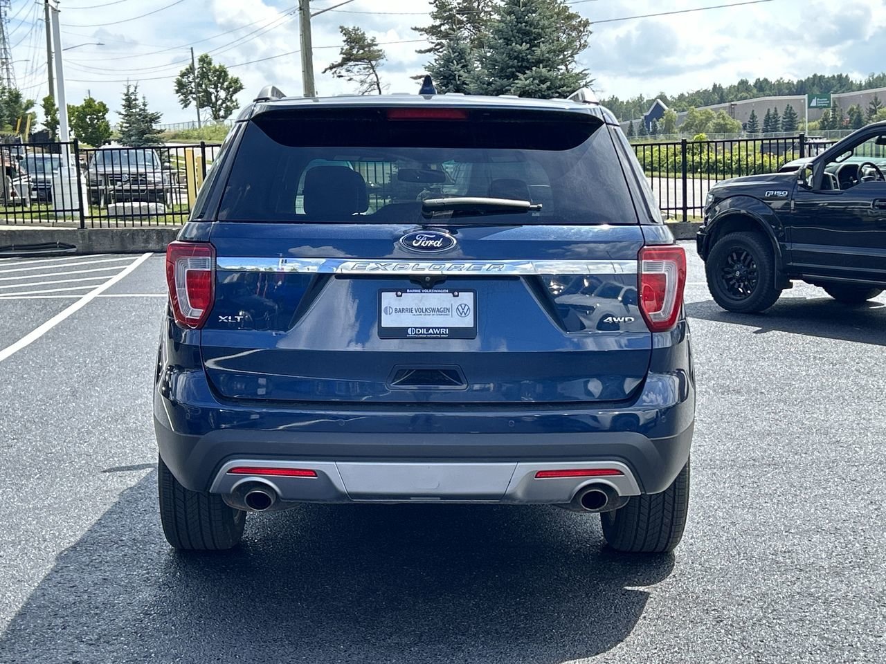 Used 2017 Blue Jeans (MET) Ford XLT image 9