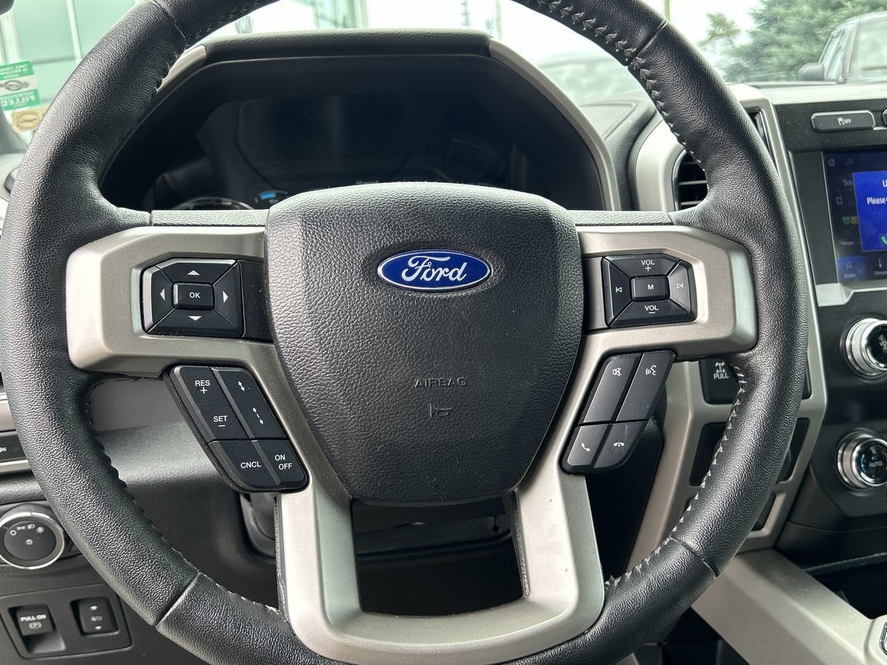 Used 2020 Star White Tri-Coat (MET) Ford Lariat image 22