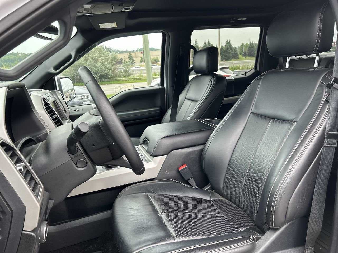 Used 2020 Star White Tri-Coat (MET) Ford Lariat image 19