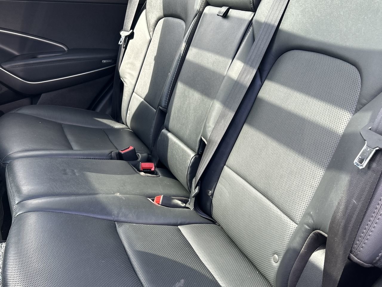 Used 2017  Hyundai SE image 30