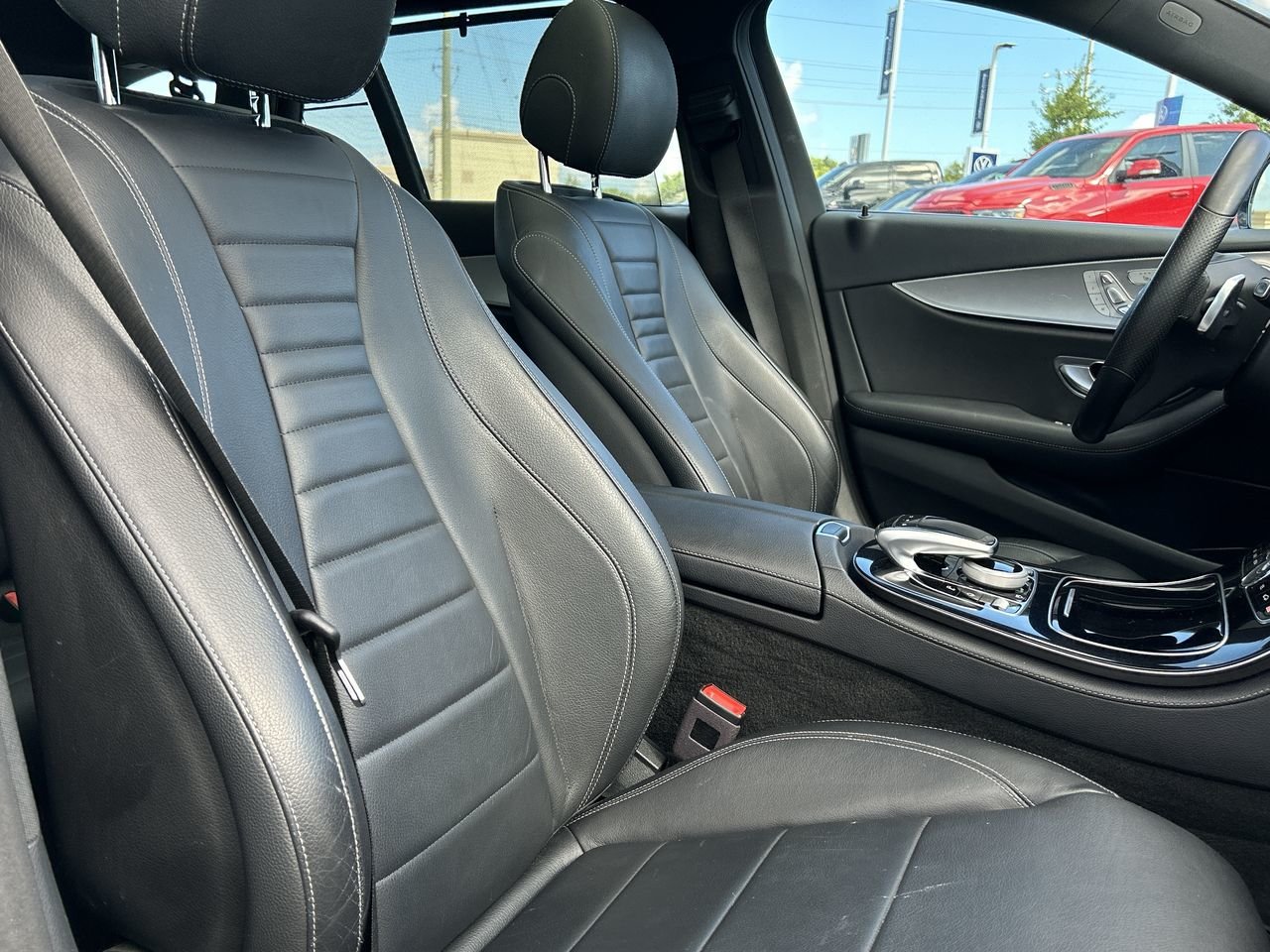 Used 2017 Iridium Silver Met Mercedes-Benz E 400 image 33