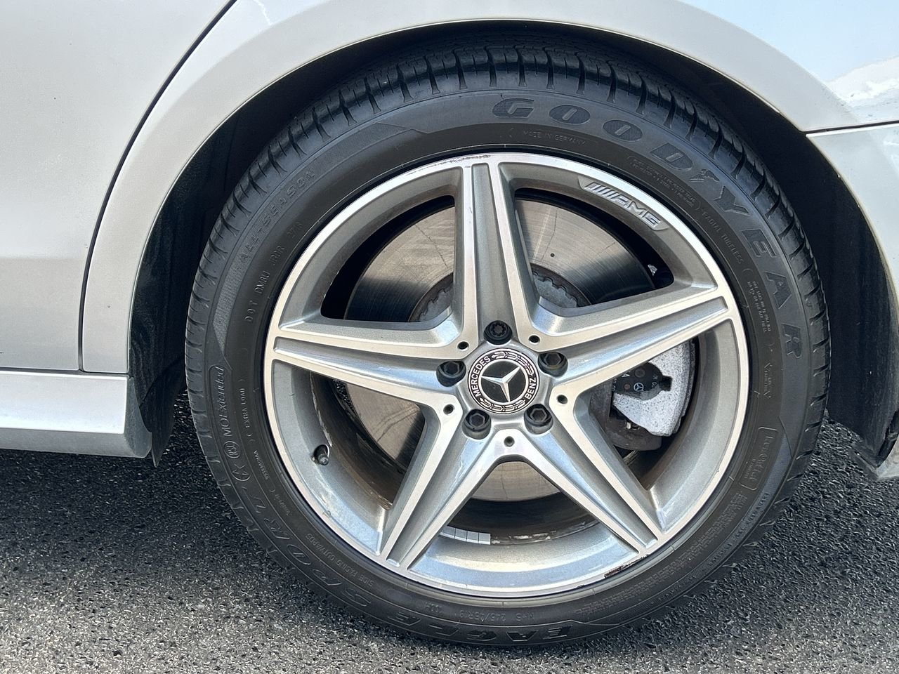 Used 2017 Iridium Silver Met Mercedes-Benz E 400 image 18