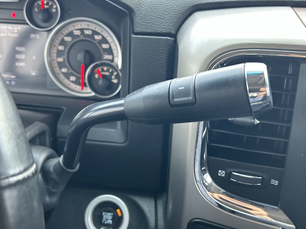 Used 2015 Black C.C. Ram LARAMIE 6.7 CUMMINS image 27