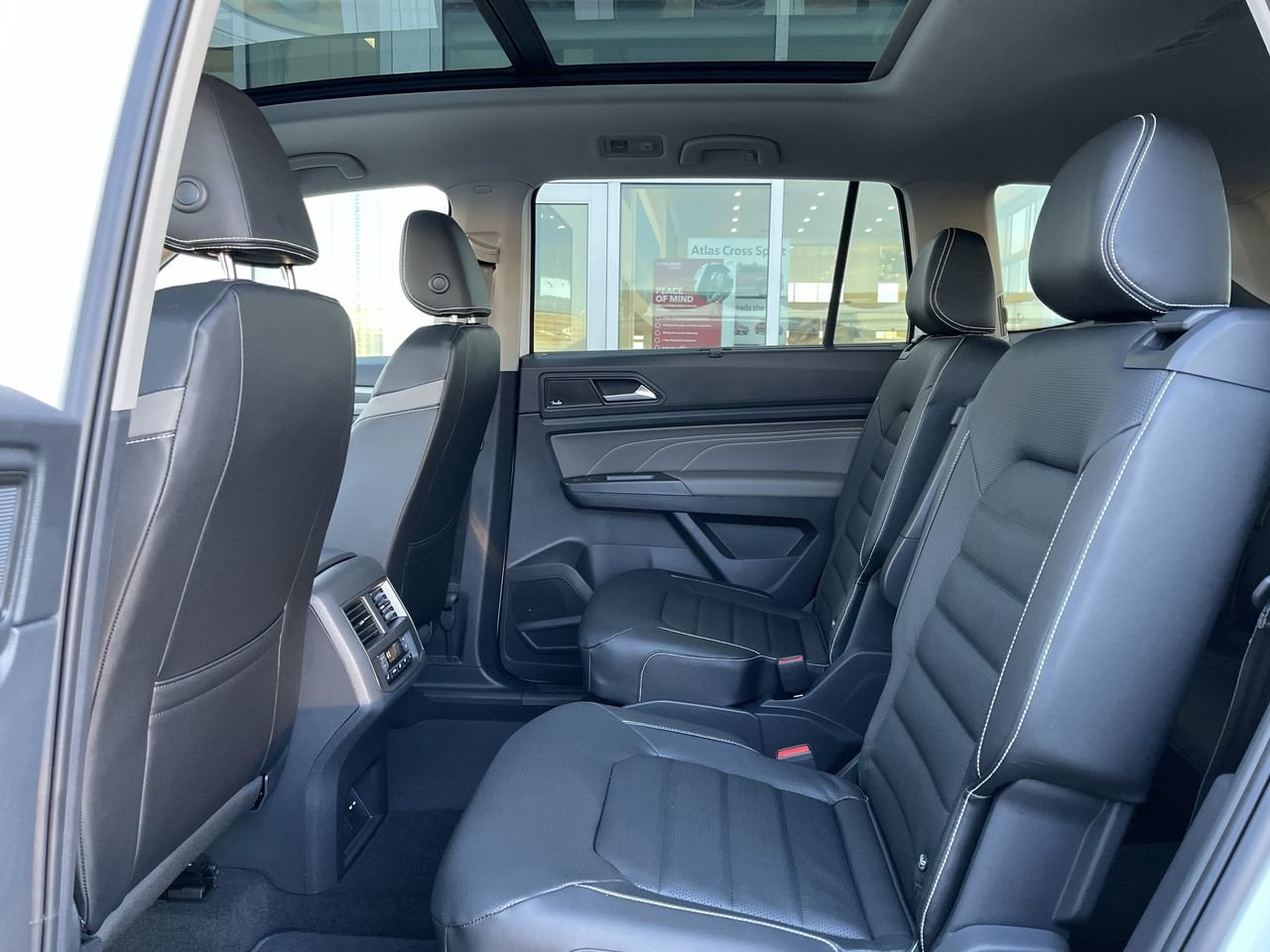 New 2023 Pure White Volkswagen Execline image 33