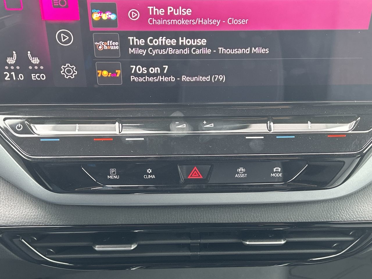 Certified Used 2023 Deep Black Pearl Volkswagen PRO AWD image 26
