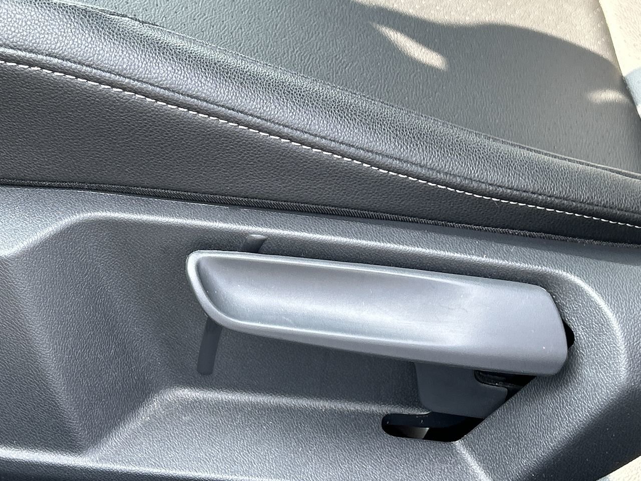 Certified Used 2021 Platinum Grey Met Volkswagen Highline image 20