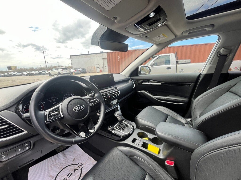 2021 Kia Seltos EX Premium-7